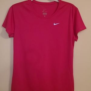 NIKE | Dri-Fit T-Shirt (Magenta) - M